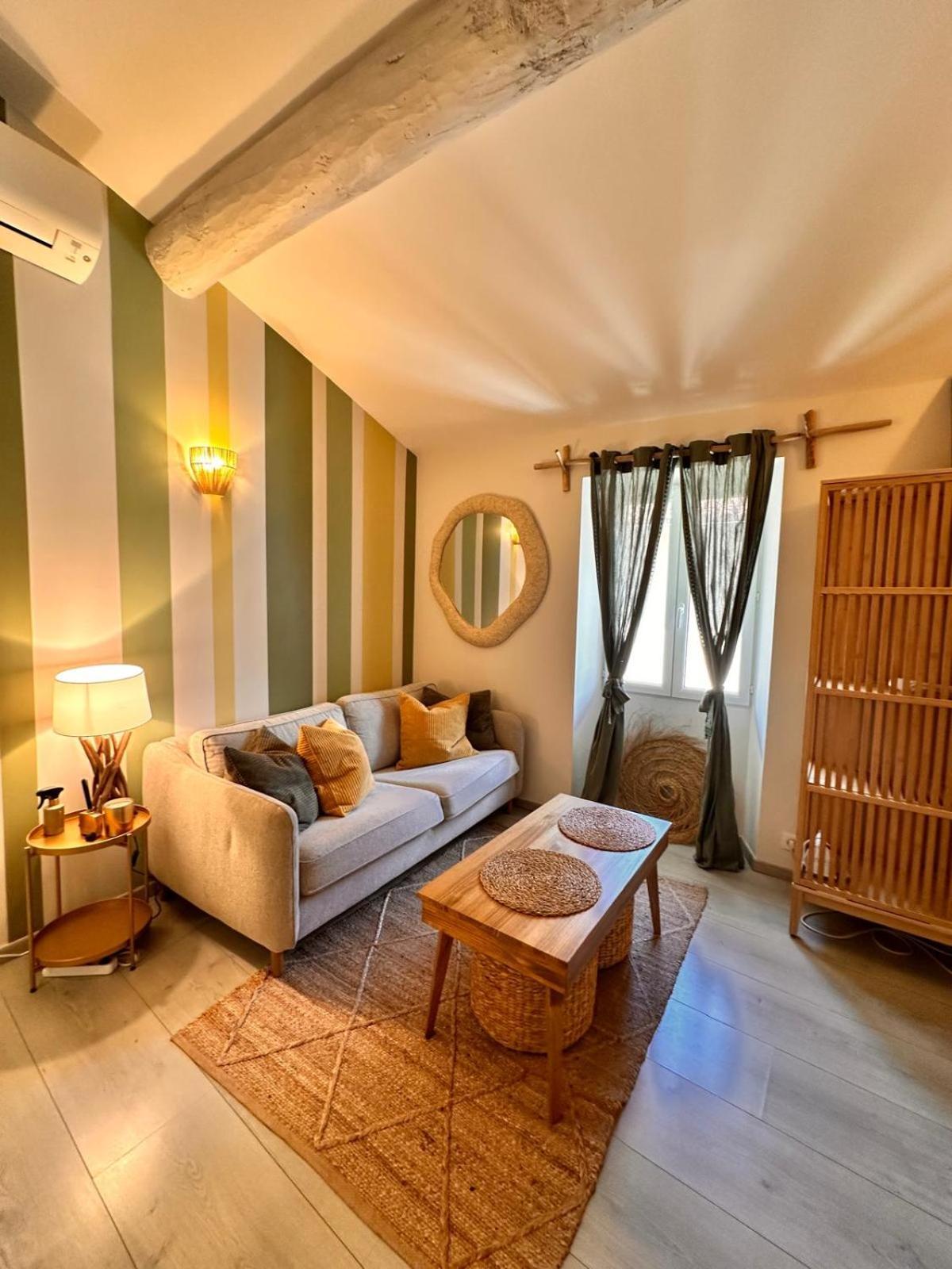 Cozy Studio Le Cedre, Port De Saint Tropez Bagian luar foto