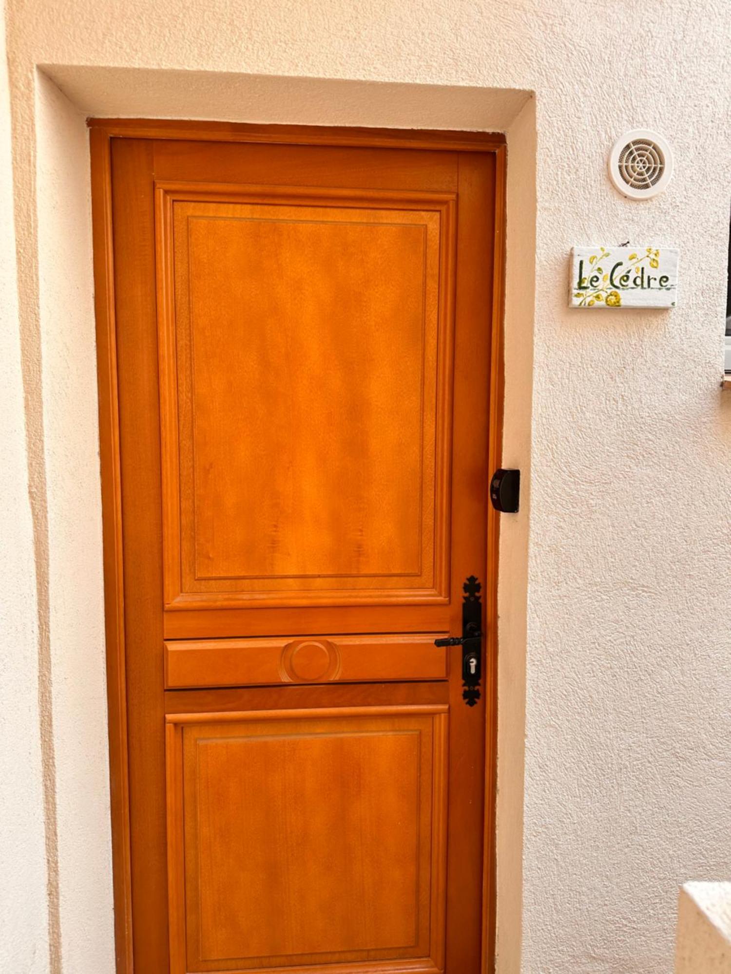 Cozy Studio Le Cedre, Port De Saint Tropez Bagian luar foto